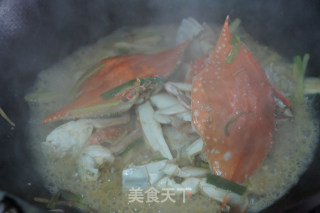 姜葱炒花蟹的做法步骤：6
