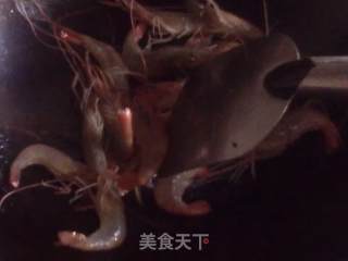 红烧青虾的做法步骤：3