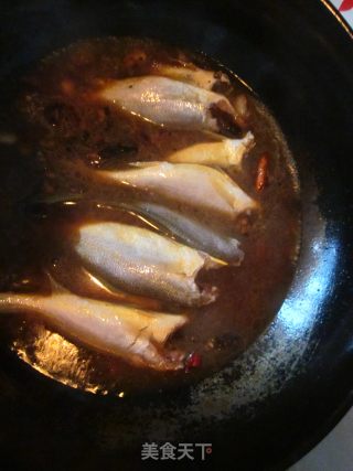 酱香黄花鱼的做法步骤：5