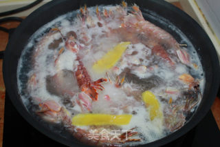 白灼皮皮虾的做法步骤：4