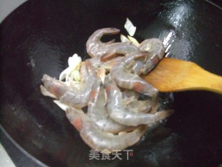 油闷大虾的做法步骤：3
