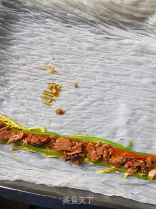 吸人眼球的养颜减肥菜——金枪鱼杂蔬卷的做法步骤：10