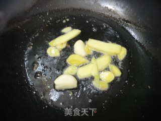 紫苏豆腐煮鱼的做法步骤：2