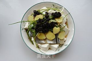 豆豉海鳗蒸豆腐的做法步骤：6