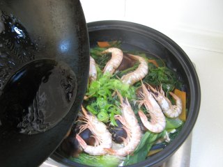 塔吉锅之蔬菜海鲜锅的做法步骤：16
