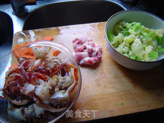 【福州家常菜】活蟹炒白粿的做法步骤：4