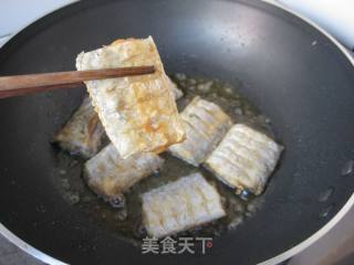 鲜美下饭好滋味：红烧带鱼的做法步骤：4