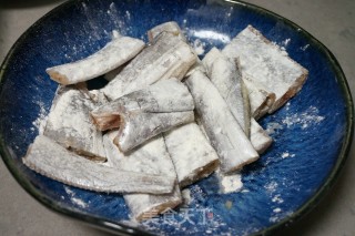 猪油红烧带鱼的做法步骤：4