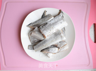 蚝油柚香带鱼的做法步骤：4