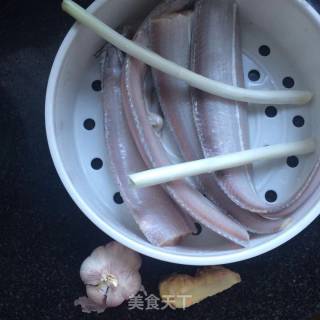 酱香带鱼的做法步骤：1