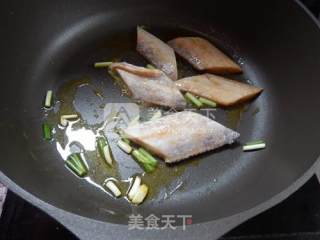 豆干烧带鱼的做法步骤：3