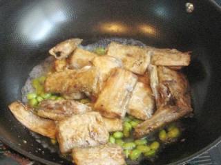 香辣毛豆煮带鱼的做法步骤：6