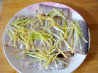 【闽菜】清蒸带鱼的做法步骤：6