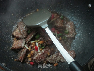 南昌传统风味红烧带鱼的做法步骤：15