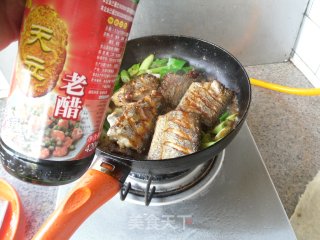 葱烧带鱼的做法步骤：8