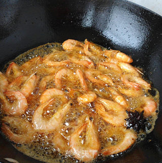 茄汁带鱼虾的做法步骤：8