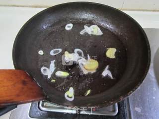 剁椒芋头烧带鱼的做法步骤：8