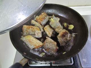剁椒芋头烧带鱼的做法步骤：11