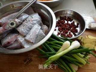 家常菜-----带鱼汤的做法步骤：2