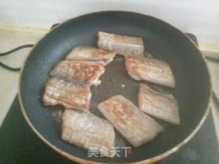 红烧带鱼的做法步骤：3