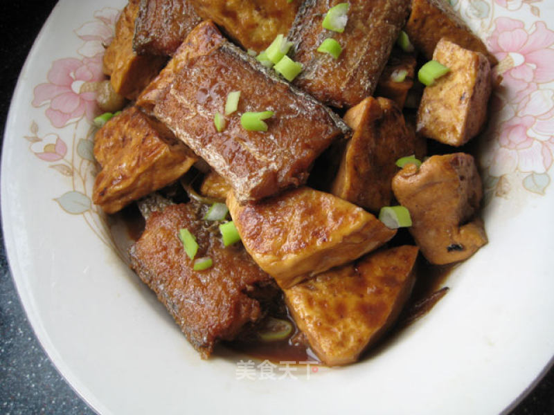 带鱼炖豆腐的做法