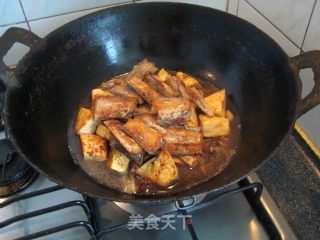 带鱼炖豆腐的做法步骤：12