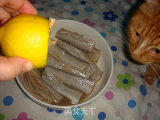 香煎柠檬带鱼的做法步骤：1