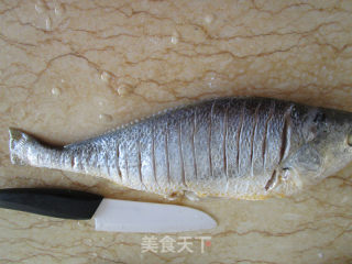 松子大黄鱼的做法步骤：3