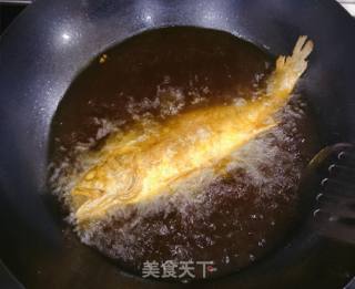 葱香大黄鱼的做法步骤：4