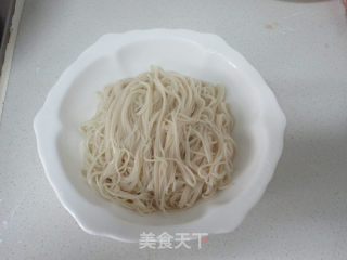 【上海】酸菜黄鱼面的做法步骤：12