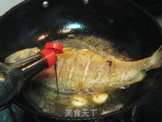 豆瓣酱烧黄鱼的做法步骤：7