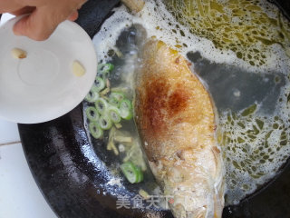 红烧大黄鱼的做法步骤：5