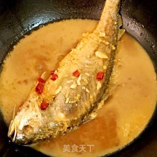 红烧黄鱼的做法步骤：7