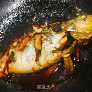 鱼料理快手菜--炖黄鱼的做法步骤：12