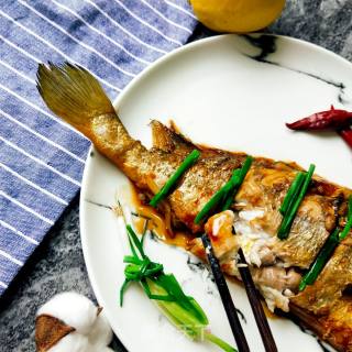 鱼料理快手菜--炖黄鱼的做法步骤：14