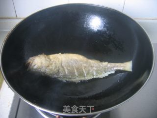 【鲁菜】黄鱼炖豆腐的做法步骤：4