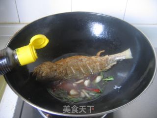 【鲁菜】黄鱼炖豆腐的做法步骤：6