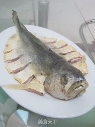 豉油蒸黄鱼的做法步骤：4