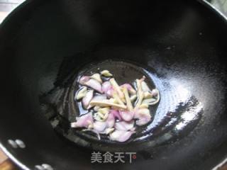 黄鱼煮萝卜丝的做法步骤：4