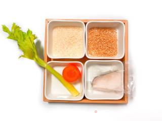 【宝宝辅食】鳕鱼燕麦米粥的做法步骤：1