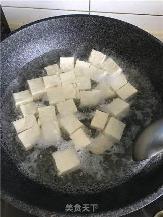 鳕鱼炖豆腐的做法步骤：3