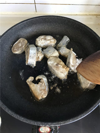 鳕鱼炖豆腐的做法步骤：5