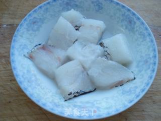 鳕鱼豆腐汤的做法步骤：2