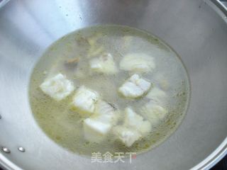 鳕鱼豆腐汤的做法步骤：6