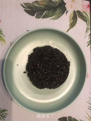 鳕鱼蛋花烩黑米饭的做法步骤：4