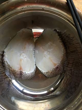 红烧鳕鱼的做法步骤：1