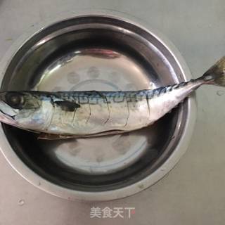 红烧鲅鱼的做法步骤：2
