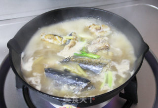【雪菜毛豆煨海鱼】的做法步骤：5