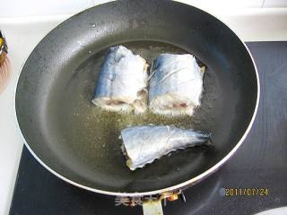 干烧刨盐鱼的做法步骤：2
