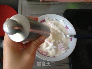 熏肉芥末鳕鱼卷 配鲜虾酸奶酱的做法步骤：4